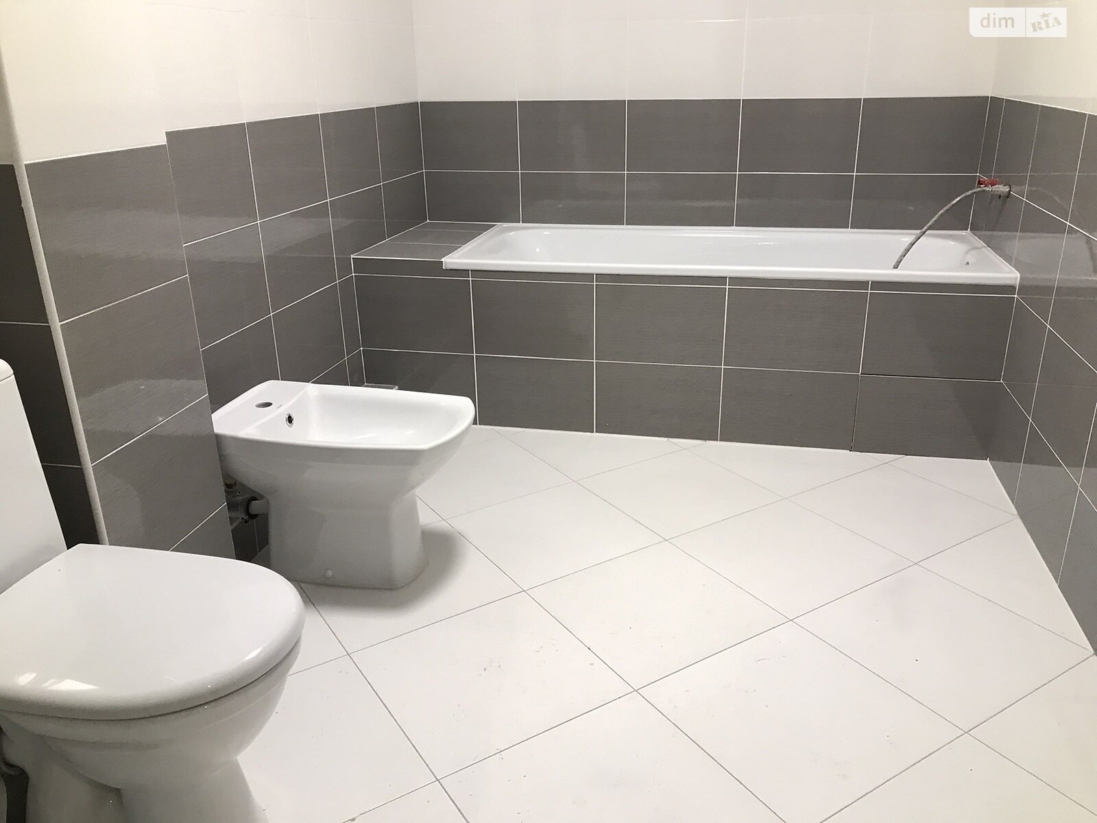 Продажа двухкомнатной квартиры в Тернополе, на ул. Сахарова Андрея Академика 8, район Микрорайон №6 фото 1