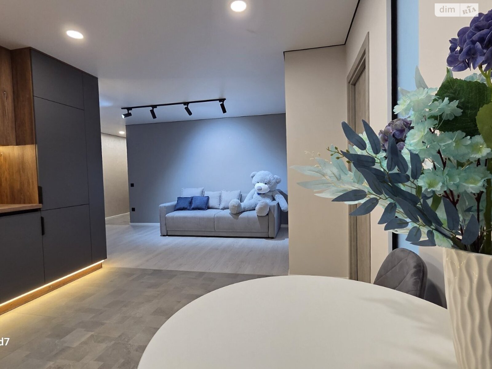 Продажа двухкомнатной квартиры в Тернополе, на ул. Сахарова Андрея Академика, район Микрорайон №6 фото 1