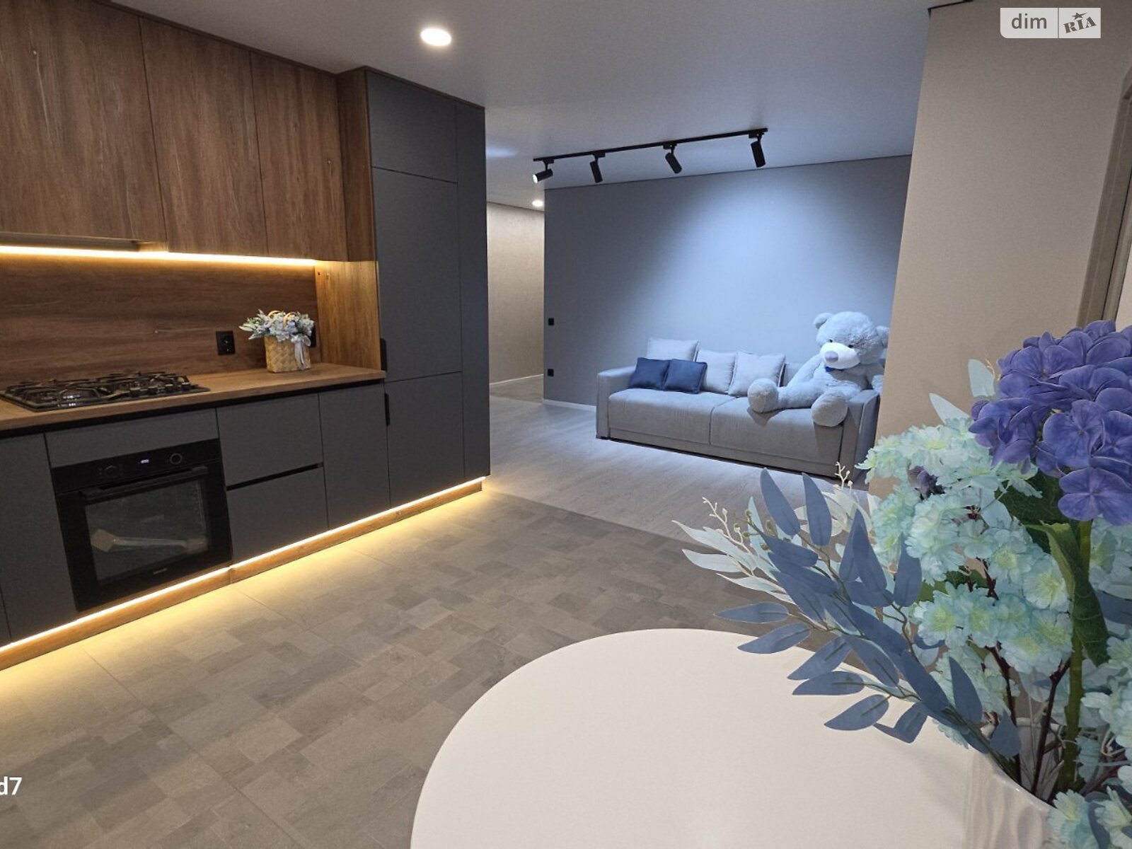 Продажа двухкомнатной квартиры в Тернополе, на ул. Сахарова Андрея Академика, район Микрорайон №6 фото 1