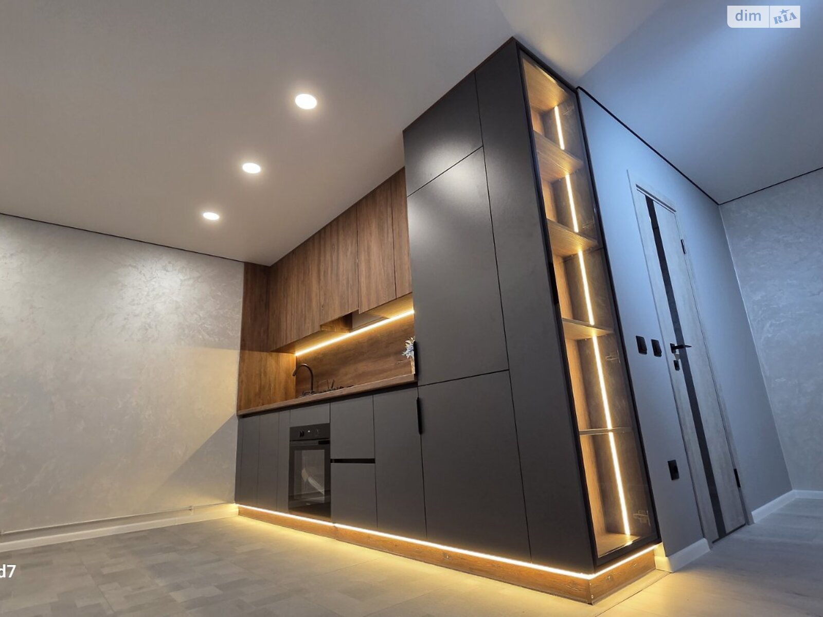 Продажа двухкомнатной квартиры в Тернополе, на ул. Сахарова Андрея Академика, район Микрорайон №6 фото 1