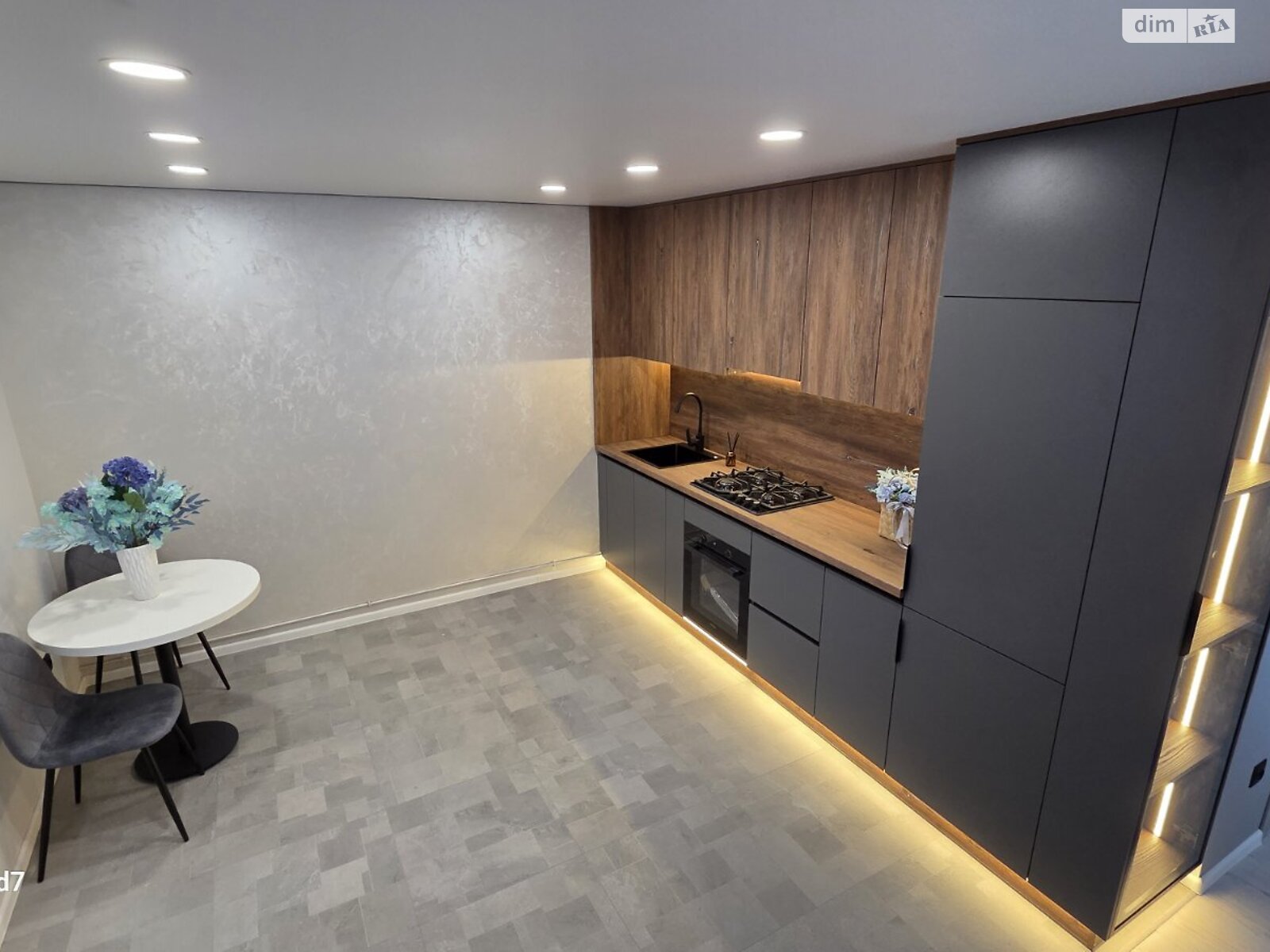 Продажа двухкомнатной квартиры в Тернополе, на ул. Сахарова Андрея Академика, район Микрорайон №6 фото 1