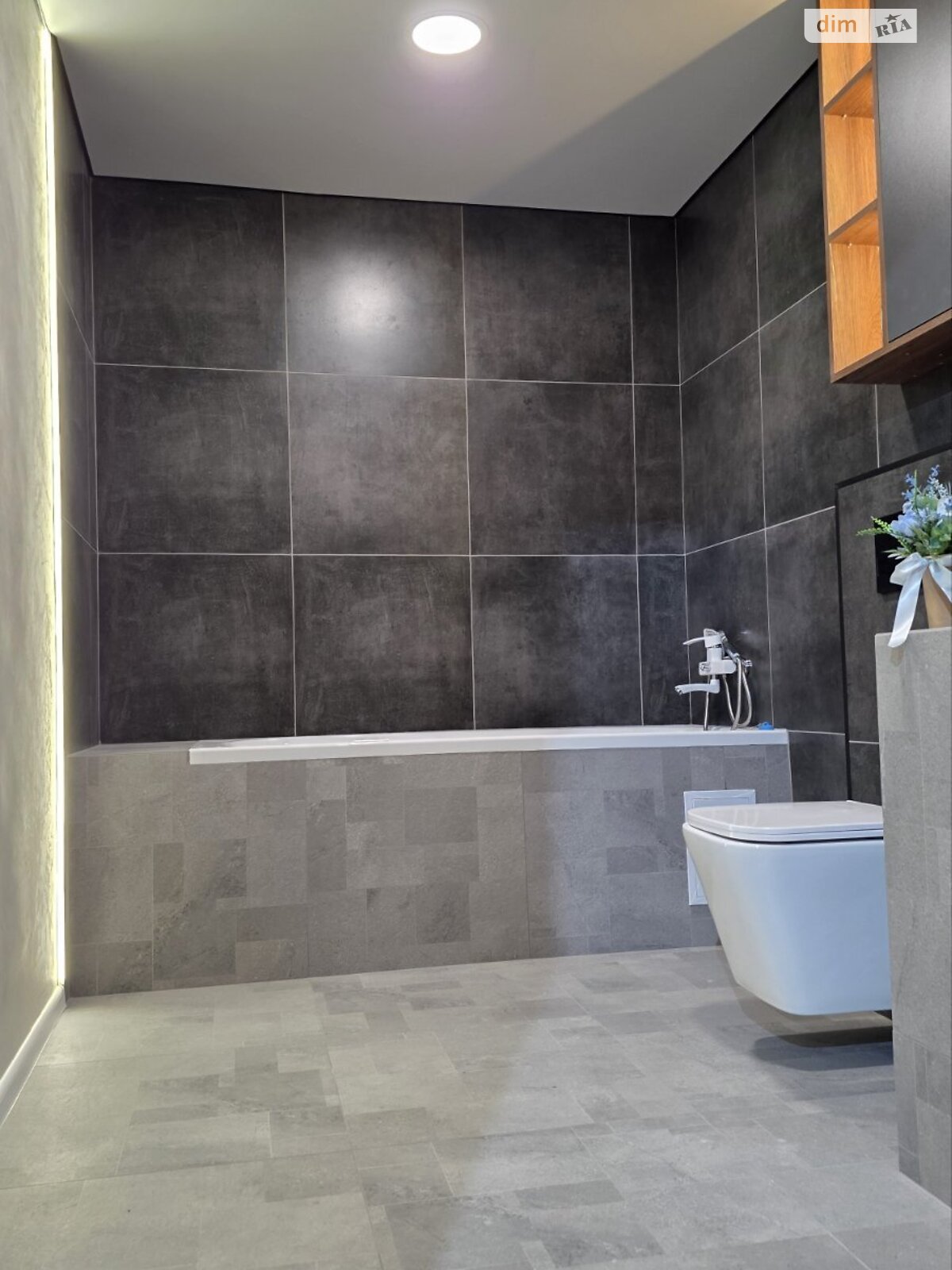 Продажа двухкомнатной квартиры в Тернополе, на ул. Сахарова Андрея Академика, район Микрорайон №6 фото 1