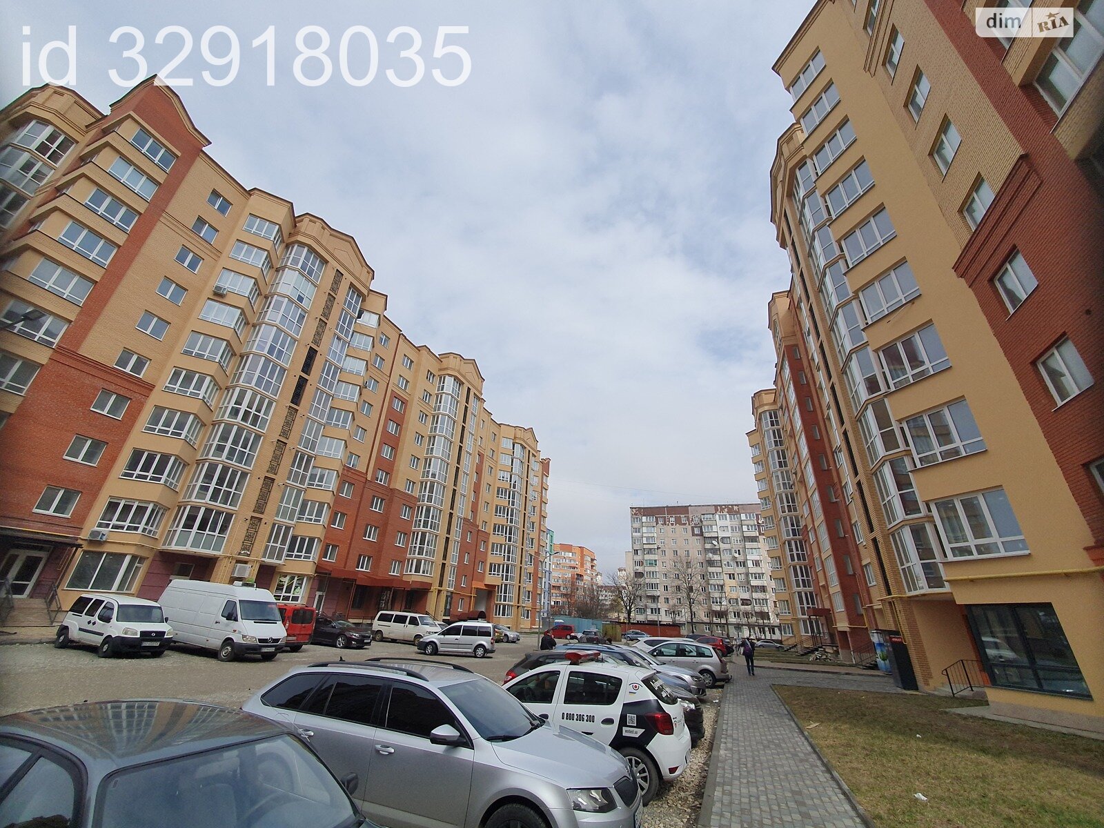 Продаж трикімнатної квартири в Тернополі, на пров. Генерала Мирона Тарнавського 8, район Молодіжний фото 1 Продаж трикімнатної квартири в Тернополі, на пров. Генерала Мирона Тарнавського 8, район Молодіжний фото 1