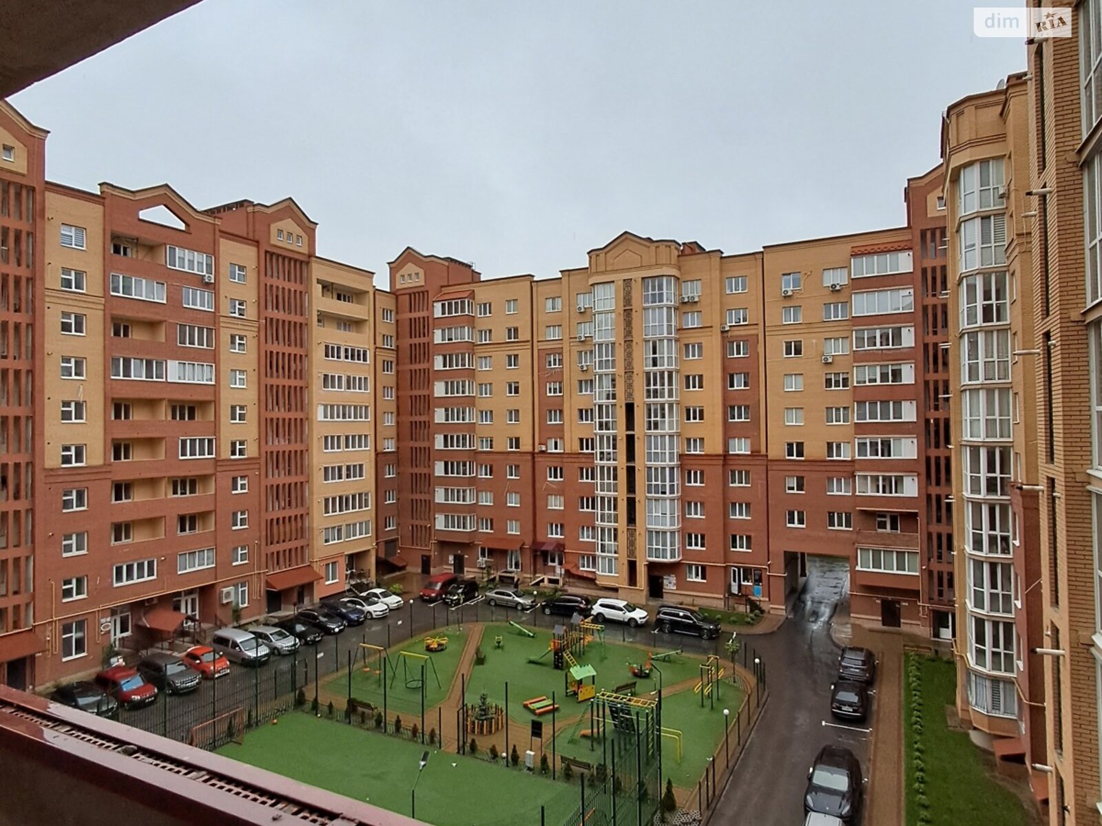 Продажа трехкомнатной квартиры в Тернополе, на ул. Генерала Мирона Тарнавского, район Молодежный фото 1 Продажа трехкомнатной квартиры в Тернополе, на ул. Генерала Мирона Тарнавского, район Молодежный фото 1
