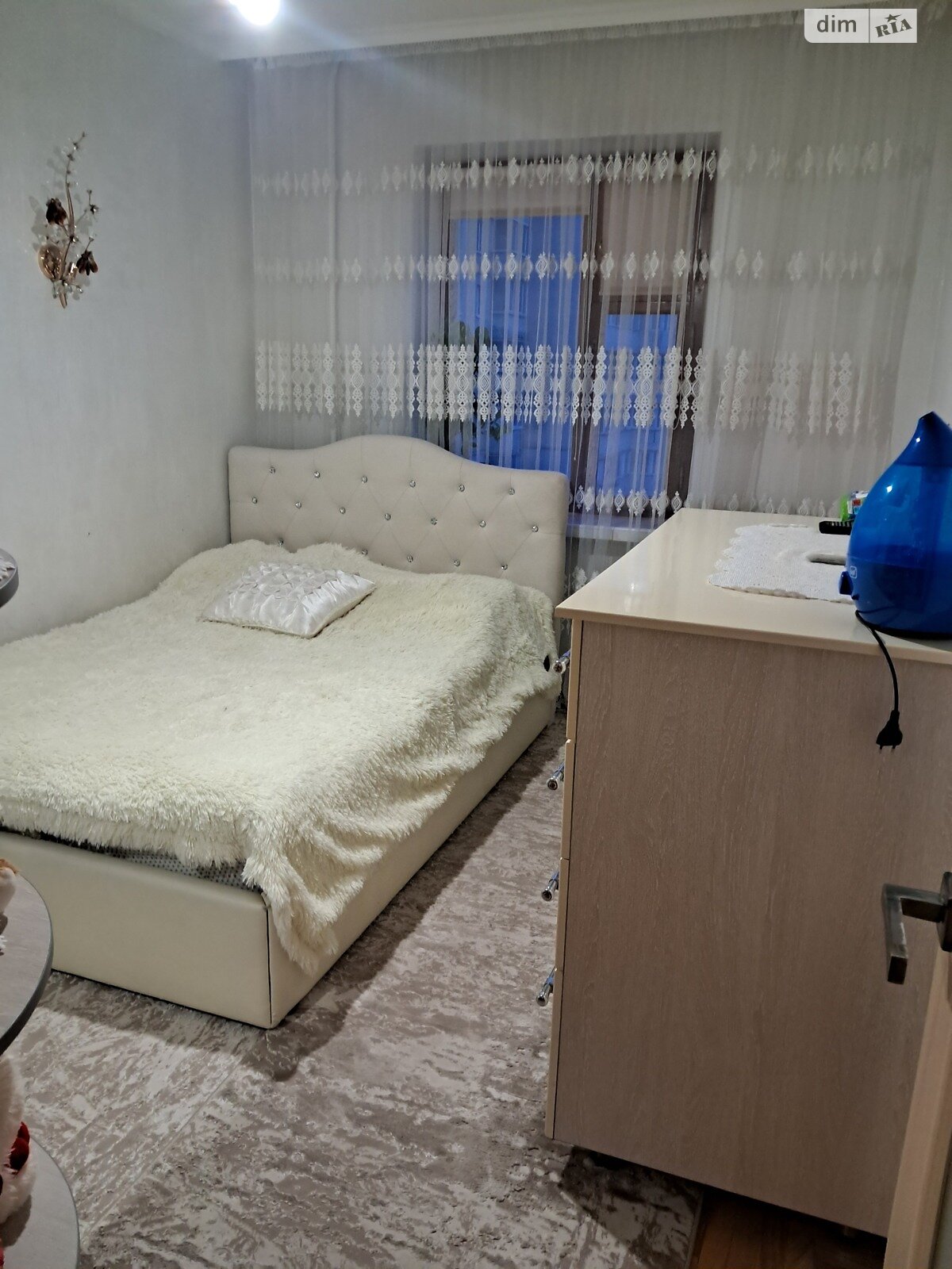 Продаж двокімнатної квартири в Тернополі, на вул. Київська 9, район Бам фото 1 Продаж двокімнатної квартири в Тернополі, на вул. Київська 9, район Бам фото 1