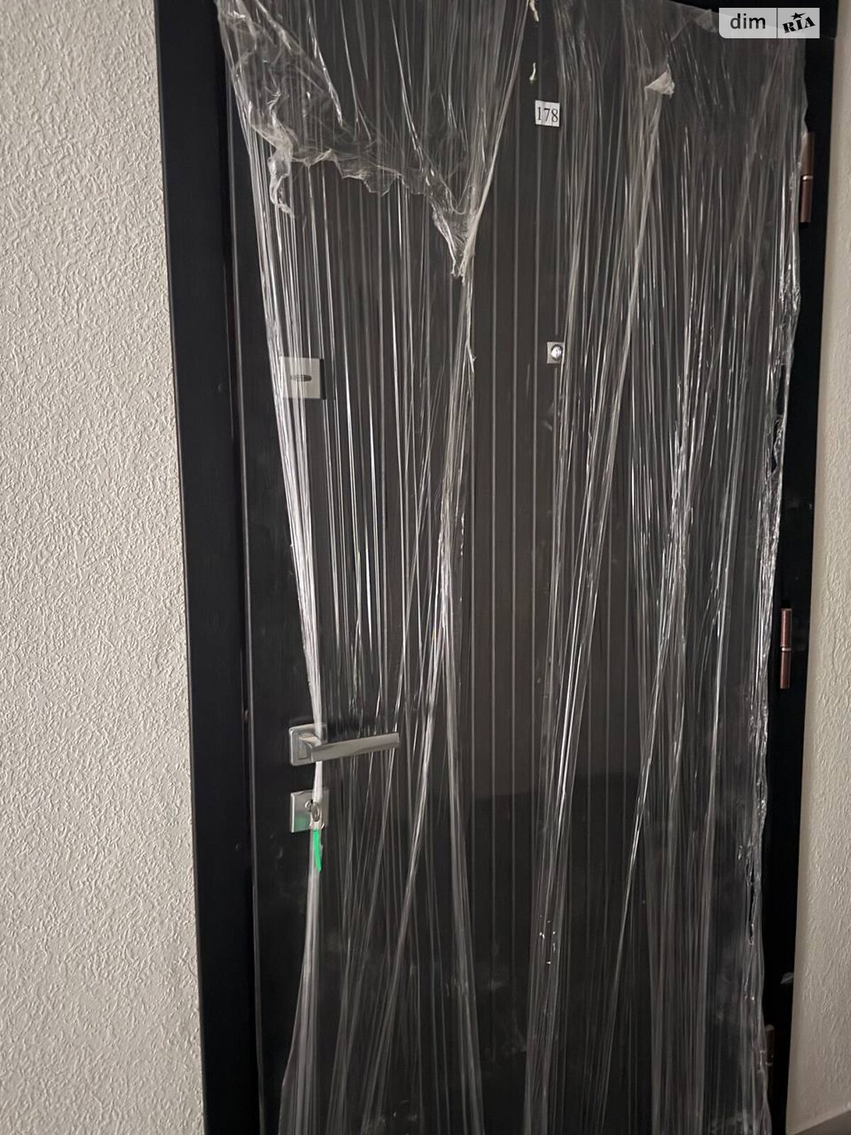 Продажа двухкомнатной квартиры в Тернополе, на бул. Кулиша Пантелеймона 1, район Молодежный фото 1 Продажа двухкомнатной квартиры в Тернополе, на бул. Кулиша Пантелеймона 1, район Молодежный фото 1