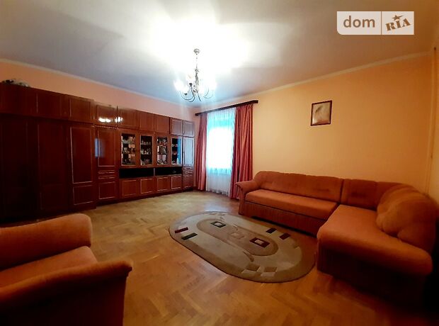 Продаж трикімнатної квартири в Тернополі, на вул. Броварна, район Новий світ фото 1 Продаж трикімнатної квартири в Тернополі, на вул. Броварна, район Новий світ фото 1