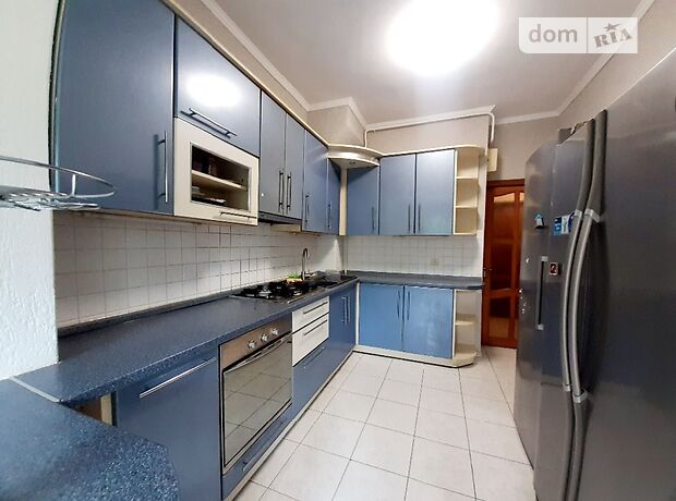 Продаж трикімнатної квартири в Тернополі, на вул. Броварна, район Новий світ фото 1 Продаж трикімнатної квартири в Тернополі, на вул. Броварна, район Новий світ фото 1