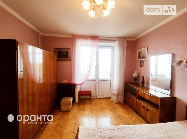 Продаж трикімнатної квартири в Тернополі, на вул. Броварна, район Новий світ фото 1 Продаж трикімнатної квартири в Тернополі, на вул. Броварна, район Новий світ фото 1