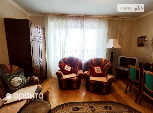 Продаж трикімнатної квартири в Тернополі, на вул. Броварна, район Новий світ фото 1 Продаж трикімнатної квартири в Тернополі, на вул. Броварна, район Новий світ фото 1