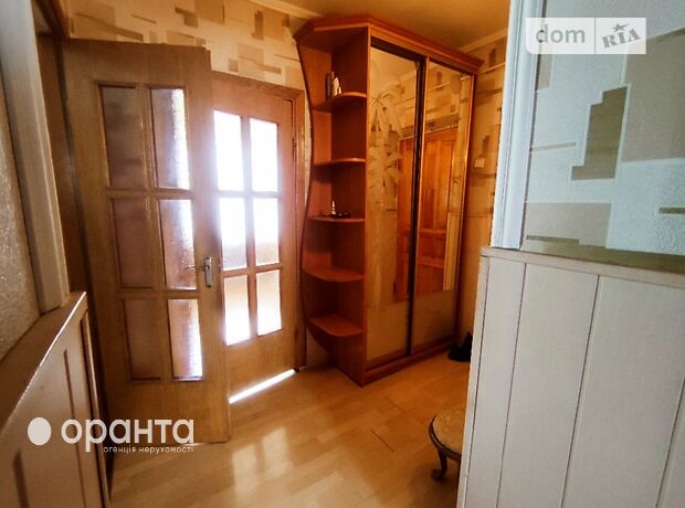 Продаж трикімнатної квартири в Тернополі, на вул. Броварна, район Новий світ фото 1 Продаж трикімнатної квартири в Тернополі, на вул. Броварна, район Новий світ фото 1