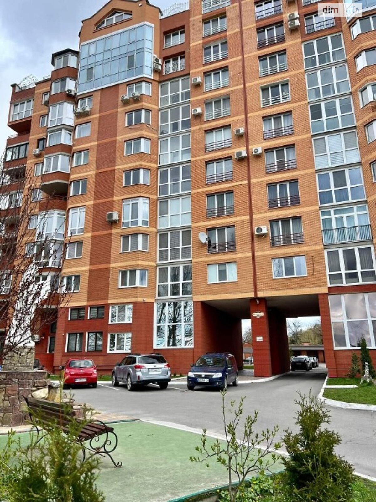 Продажа трехкомнатной квартиры в Тернополе, на ул. Билецкая, район Новый свет фото 1 Продажа трехкомнатной квартиры в Тернополе, на ул. Билецкая, район Новый свет фото 1