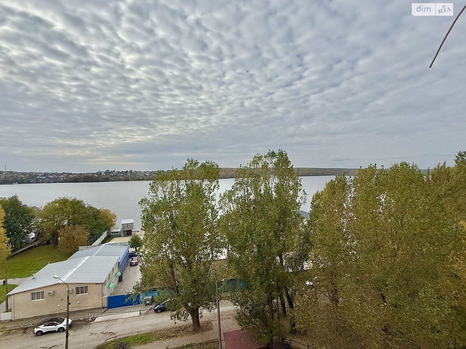 Продаж трикімнатної квартири в Тернополі, на вул. Білецька, район Новий світ фото 1