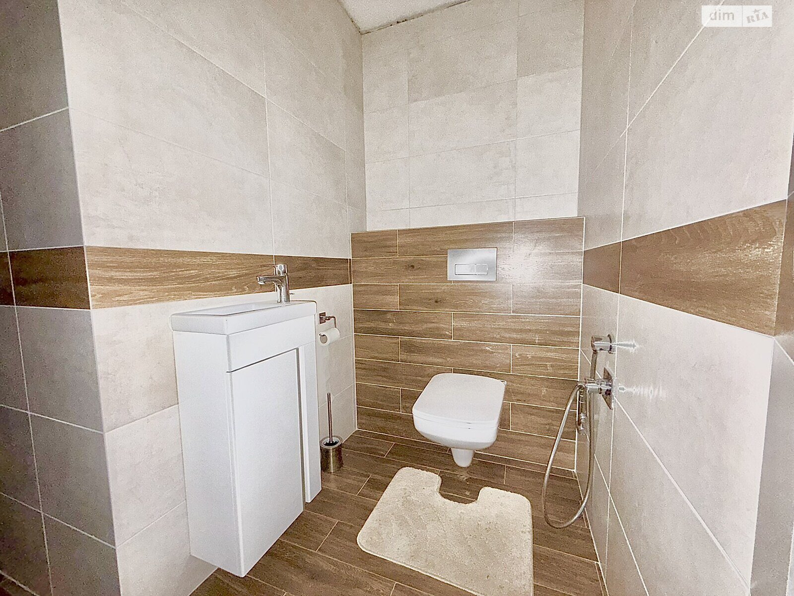 Продаж трикімнатної квартири в Тернополі, на вул. Білецька, район Новий світ фото 1