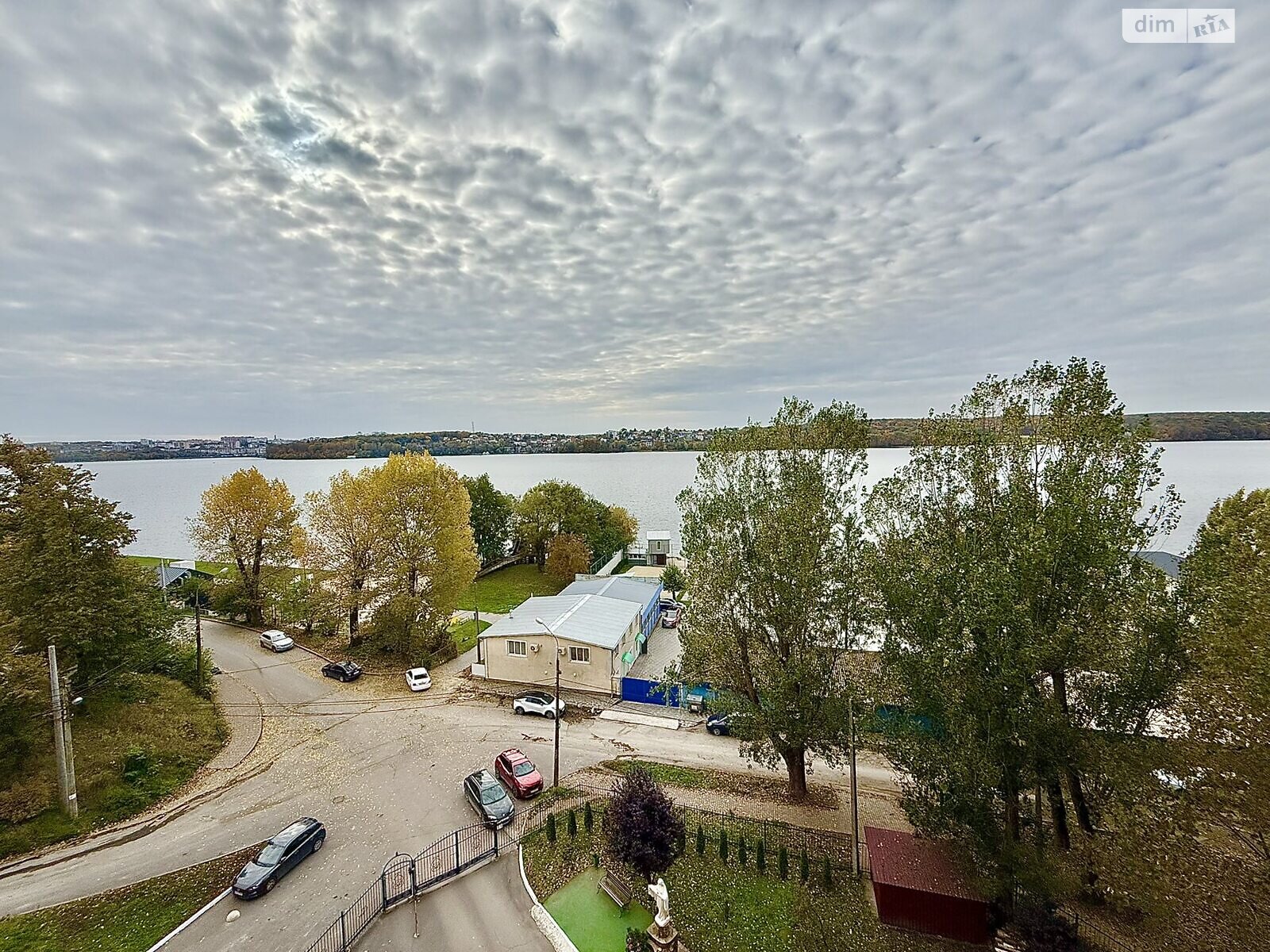 Продаж трикімнатної квартири в Тернополі, на вул. Білецька, район Новий світ фото 1