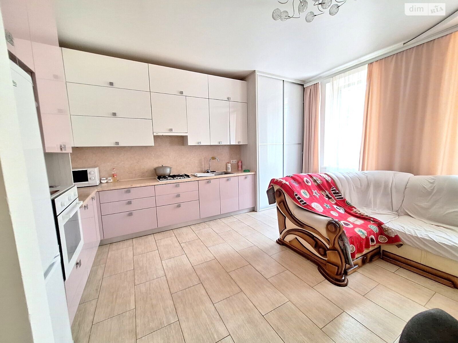 Продажа однокомнатной квартиры в Тернополе, на ул. Деловая 2А, район Новый свет фото 1 Продажа однокомнатной квартиры в Тернополе, на ул. Деловая 2А, район Новый свет фото 1