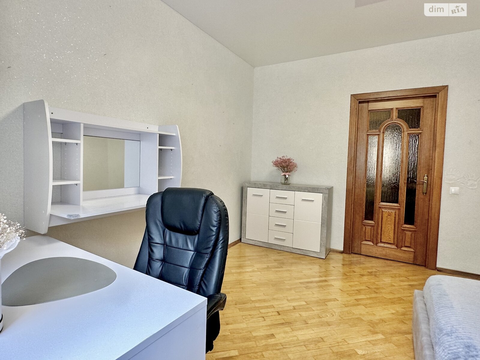 Продаж трикімнатної квартири в Тернополі, на вул. Вільхова, район Новий світ фото 1 Продаж трикімнатної квартири в Тернополі, на вул. Вільхова, район Новий світ фото 1