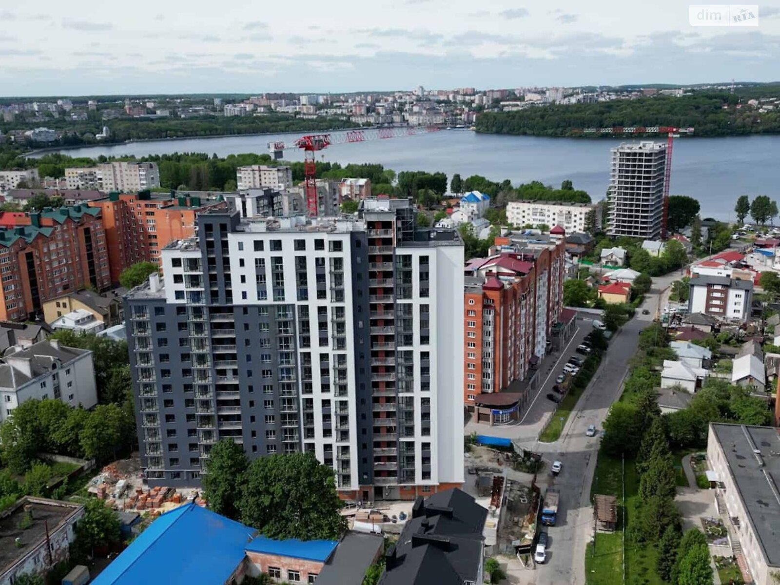 Продажа трехкомнатной квартиры в Тернополе, на ул. Полковника Данила Нечая 25, район Новый свет фото 1 Продажа трехкомнатной квартиры в Тернополе, на ул. Полковника Данила Нечая 25, район Новый свет фото 1