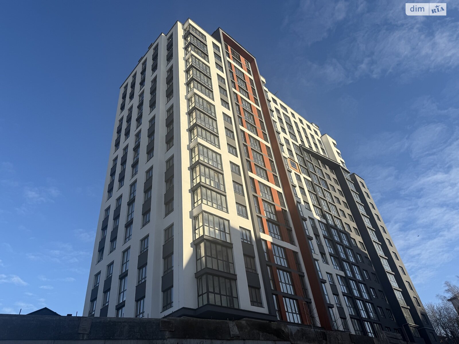 Продажа трехкомнатной квартиры в Тернополе, на ул. Полковника Данила Нечая, район Новый свет фото 1 Продажа трехкомнатной квартиры в Тернополе, на ул. Полковника Данила Нечая, район Новый свет фото 1