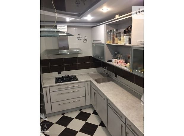 Продажа трехкомнатной квартиры в Тернополе, район Новый свет фото 1 Продажа трехкомнатной квартиры в Тернополе, район Новый свет фото 1