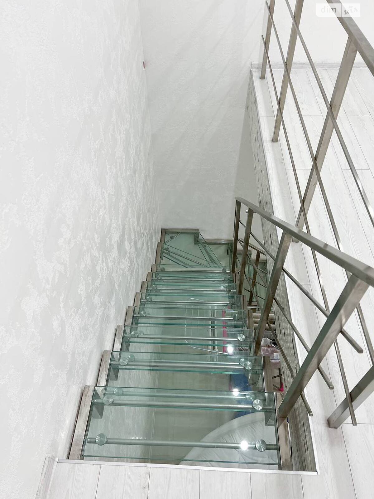 Продаж шестикімнатної квартири в Тернополі, на вул. Білогірська 18В, район Оболоня фото 1 Продаж шестикімнатної квартири в Тернополі, на вул. Білогірська 18В, район Оболоня фото 1