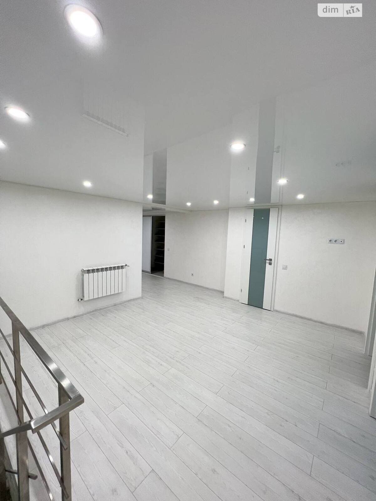 Продаж шестикімнатної квартири в Тернополі, на вул. Білогірська 18В, район Оболоня фото 1 Продаж шестикімнатної квартири в Тернополі, на вул. Білогірська 18В, район Оболоня фото 1