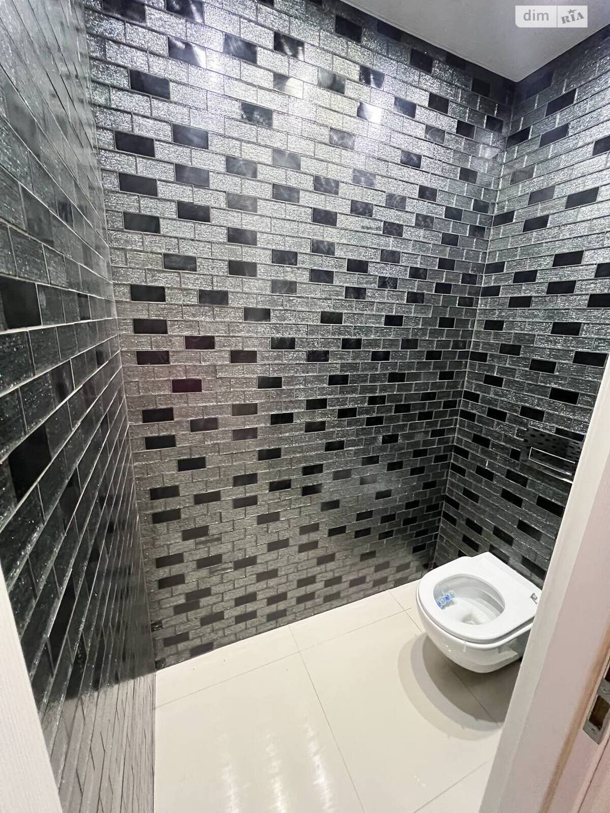 Продаж шестикімнатної квартири в Тернополі, на вул. Білогірська 18В, район Оболоня фото 1 Продаж шестикімнатної квартири в Тернополі, на вул. Білогірська 18В, район Оболоня фото 1