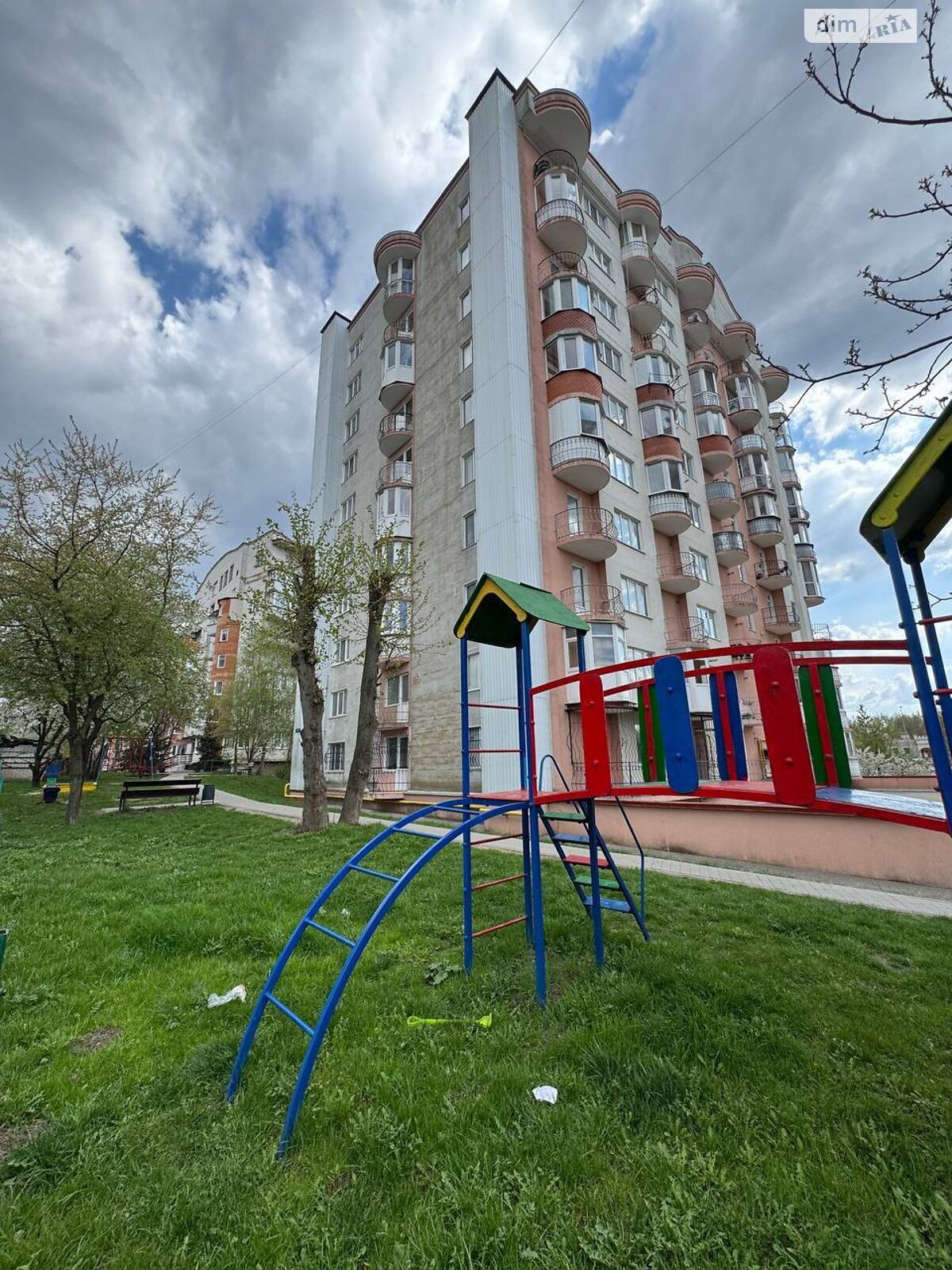 Продаж однокімнатної квартири в Тернополі, на вул. Чернівецька 51/2, район Оболоня фото 1 Продаж однокімнатної квартири в Тернополі, на вул. Чернівецька 51/2, район Оболоня фото 1