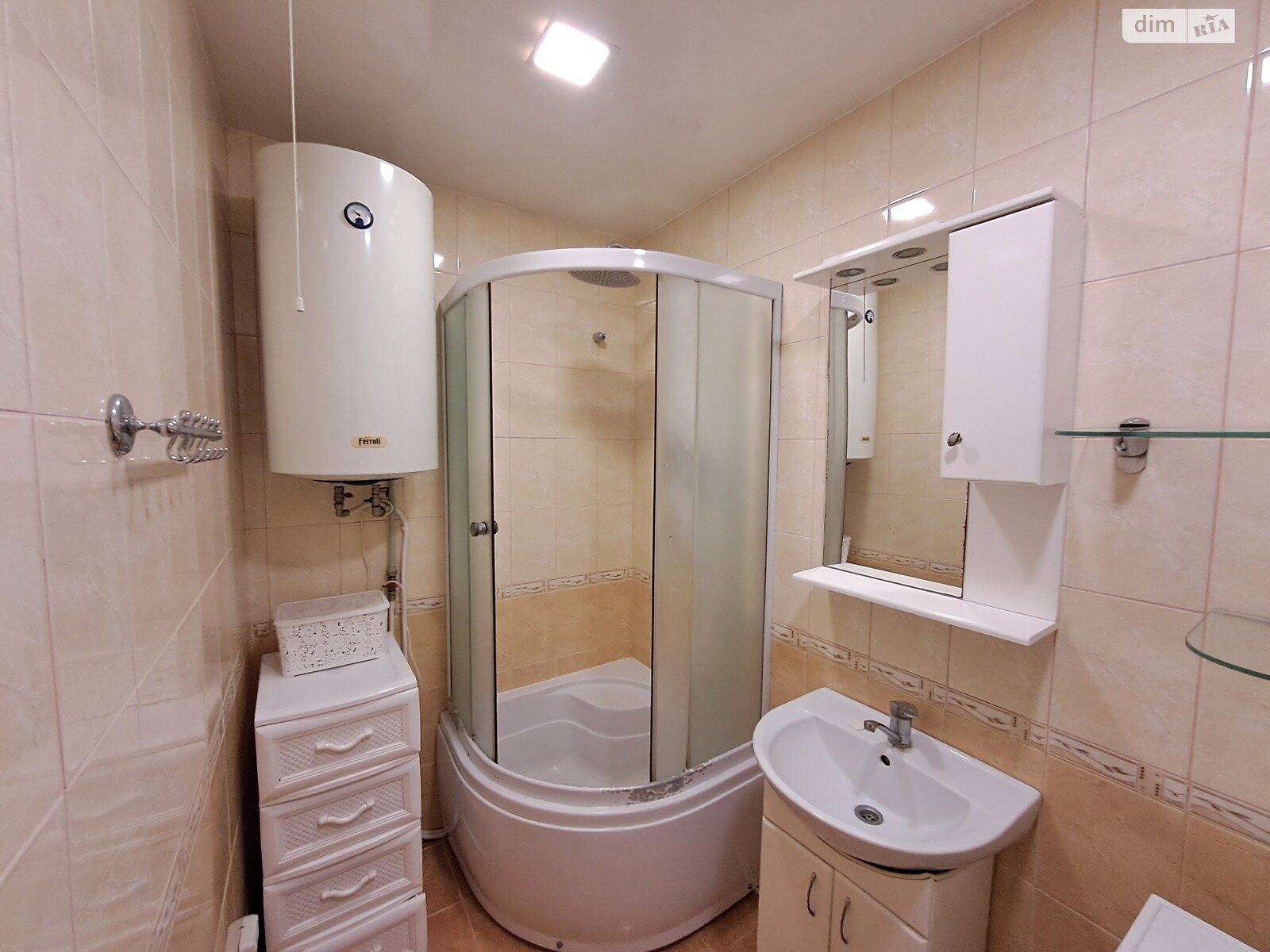 Продаж п`ятикімнатної квартири в Тернополі, на вул. Чернівецька, район Оболоня фото 1