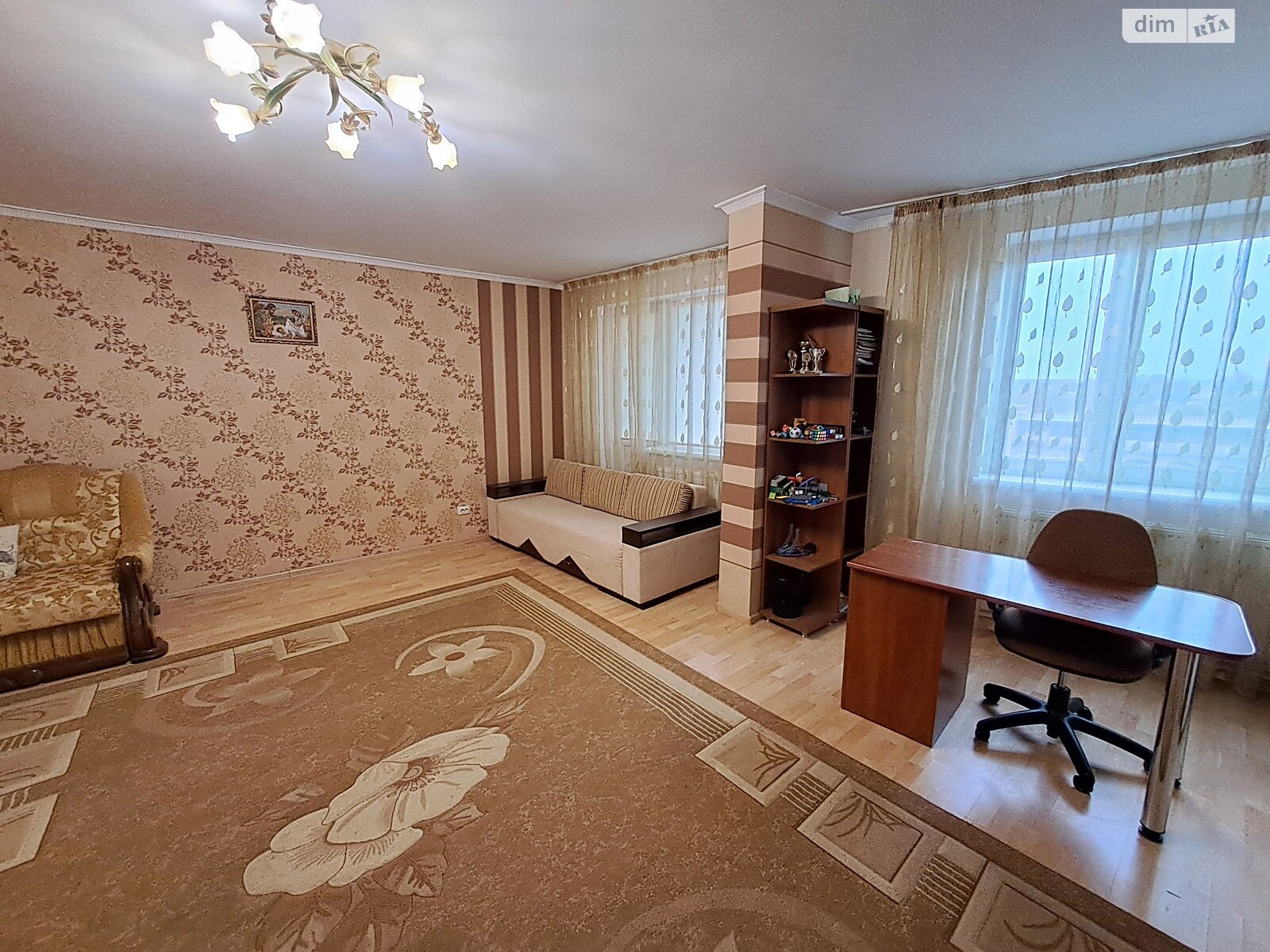 Продаж п`ятикімнатної квартири в Тернополі, на вул. Чернівецька, район Оболоня фото 1