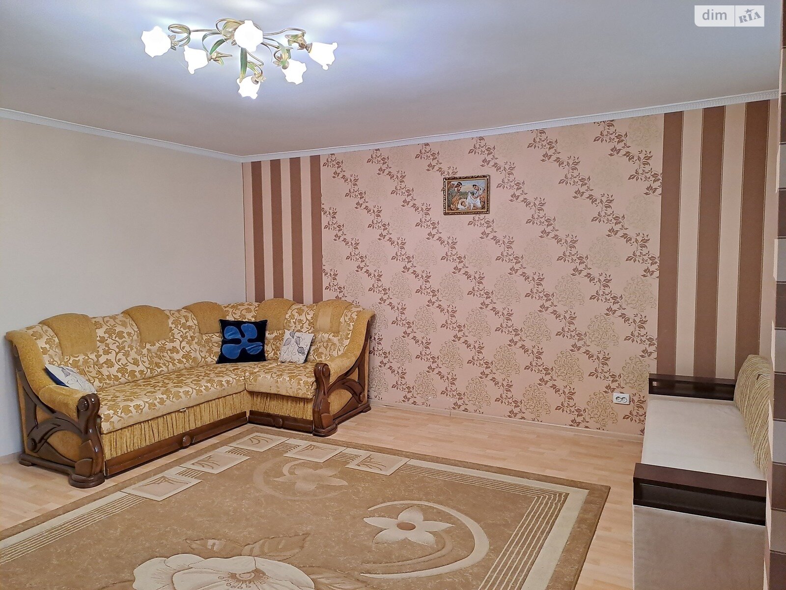 Продаж п`ятикімнатної квартири в Тернополі, на вул. Чернівецька, район Оболоня фото 1