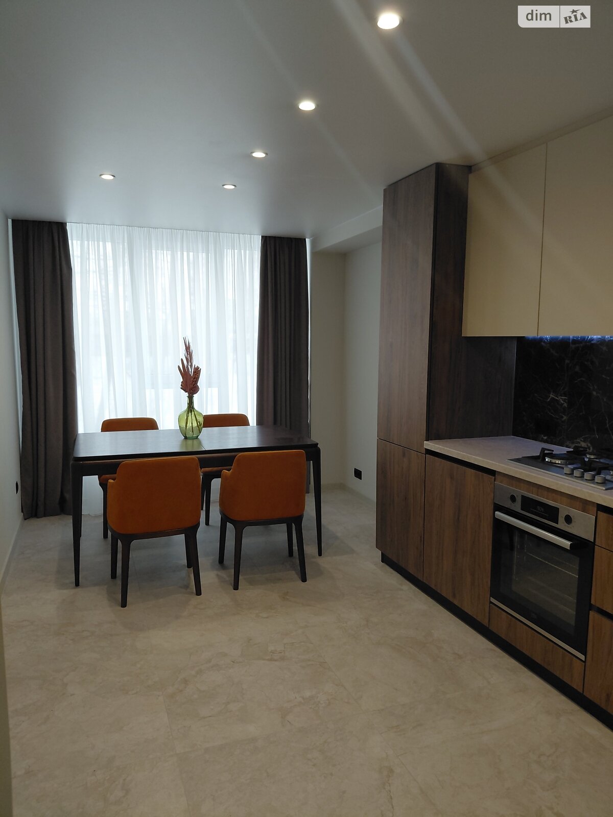 Продажа трехкомнатной квартиры в Тернополе, на ул. Черновецкая 64А, район Оболоня фото 1