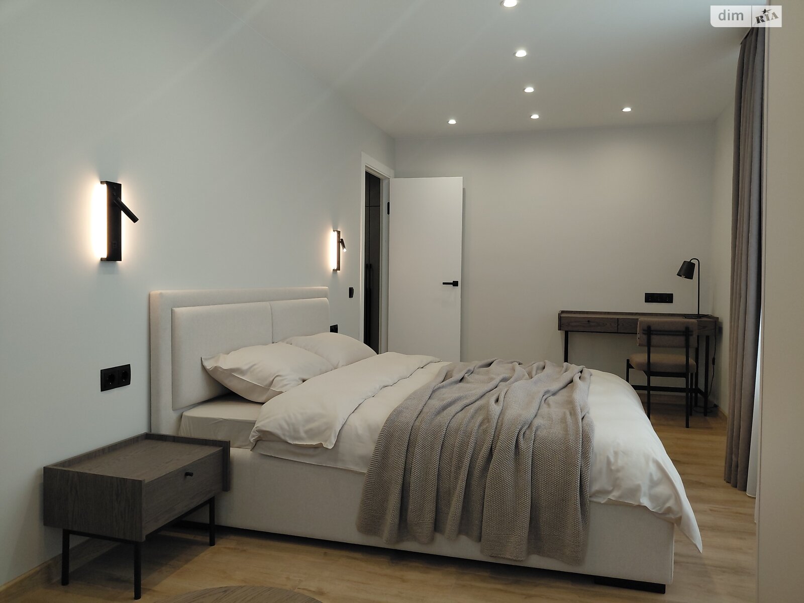 Продажа трехкомнатной квартиры в Тернополе, на ул. Черновецкая 64А, район Оболоня фото 1