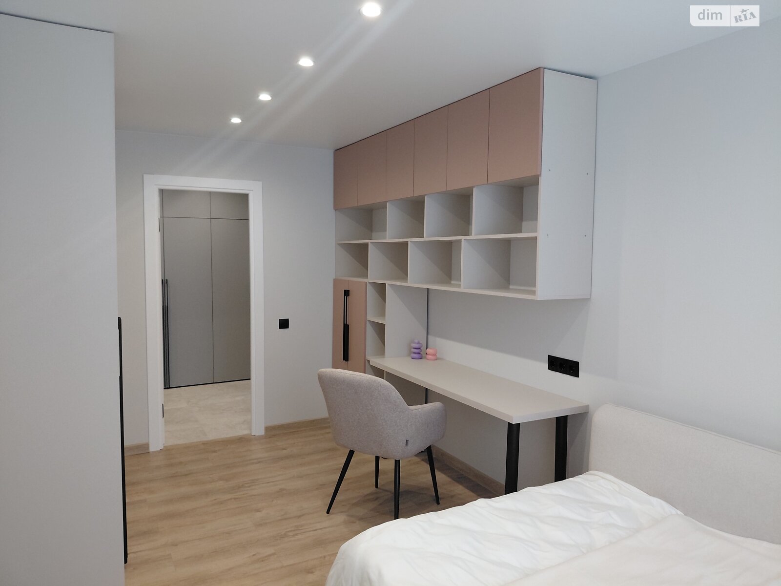 Продажа трехкомнатной квартиры в Тернополе, на ул. Черновецкая 64А, район Оболоня фото 1