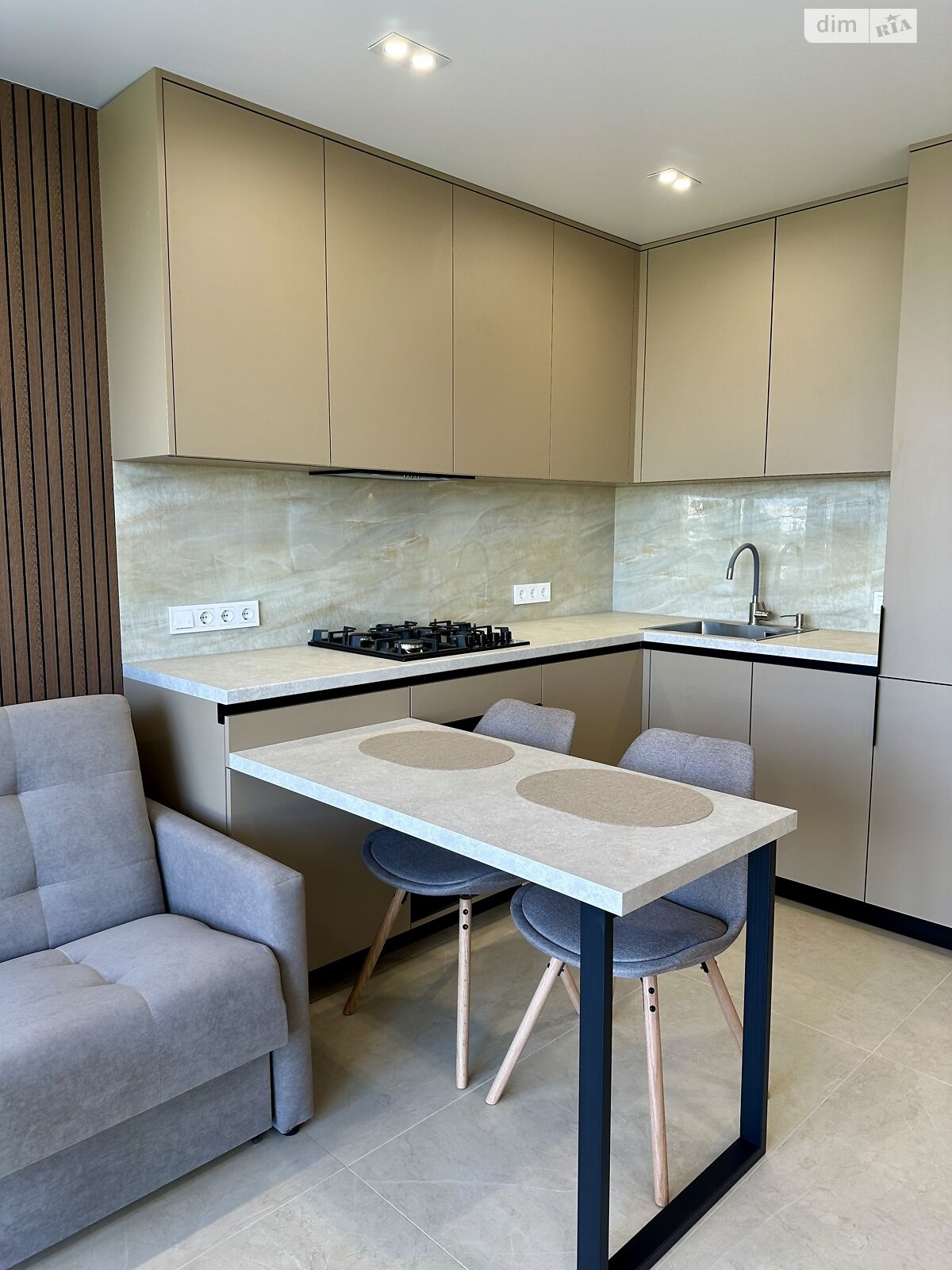 Продаж однокімнатної квартири в Тернополі, на пров. Цегельний 2, район Оболоня фото 1 Продаж однокімнатної квартири в Тернополі, на пров. Цегельний 2, район Оболоня фото 1