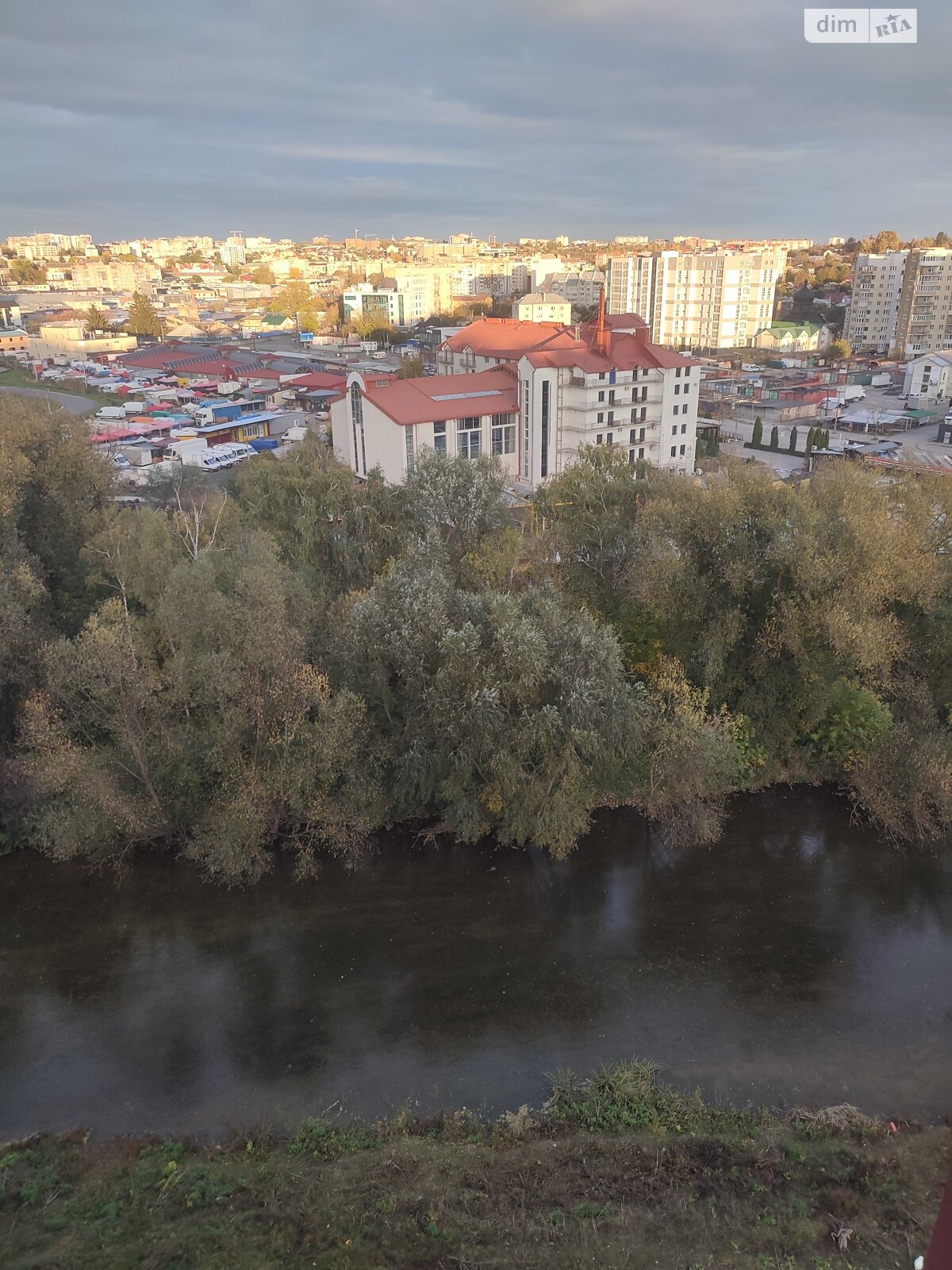 Продажа однокомнатной квартиры в Тернополе, на пер. Кирпичный, район Оболоня фото 1