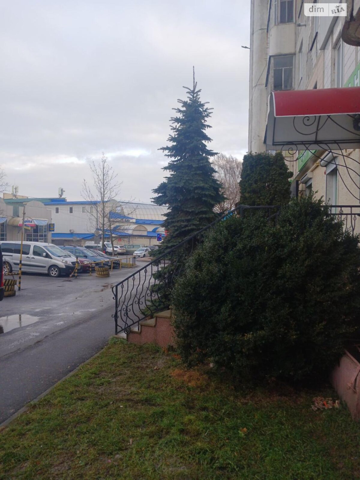 Продажа пятикомнатной квартиры в Тернополе, на ул. Оболоня, район Оболоня фото 1