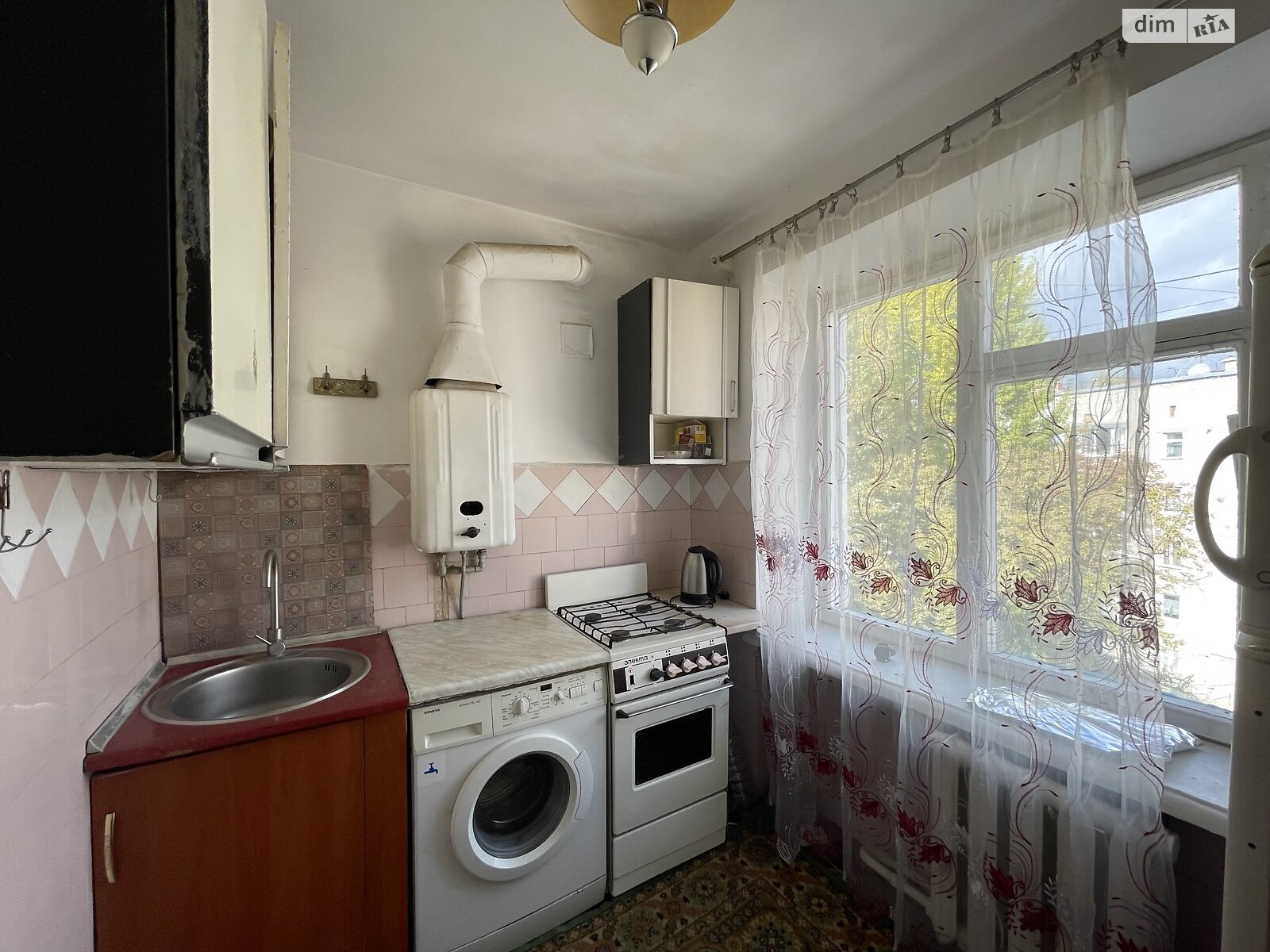 Продажа трехкомнатной квартиры в Тернополе, на ул. Торговица, район Оболоня фото 1 Продажа трехкомнатной квартиры в Тернополе, на ул. Торговица, район Оболоня фото 1