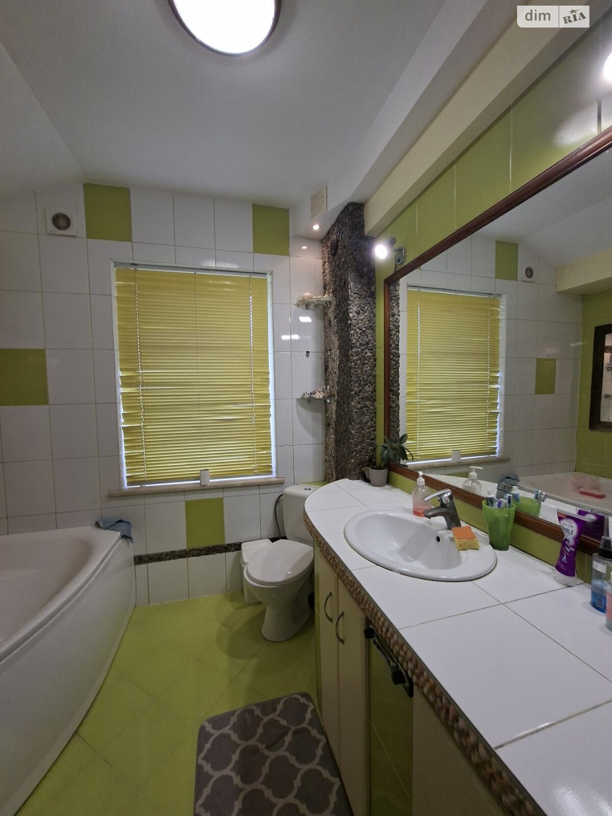 Продаж п`ятикімнатної квартири в Тернополі, на вул. Шептицького Андрія Митрополита, район Оболоня фото 1