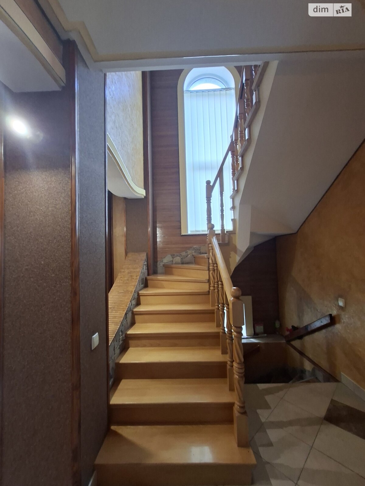 Продаж п`ятикімнатної квартири в Тернополі, на вул. Шептицького Андрія Митрополита, район Оболоня фото 1