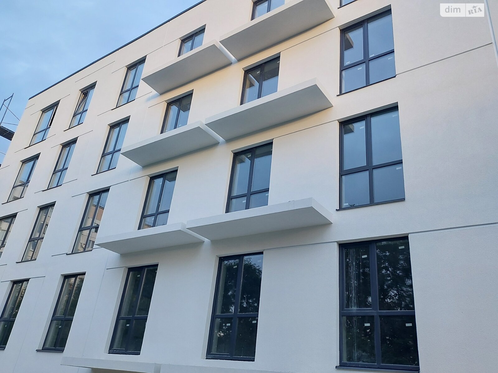 Продажа трехкомнатной квартиры в Тернополе, на ул. Стадниковой Софии, район Оболоня фото 1 Продажа трехкомнатной квартиры в Тернополе, на ул. Стадниковой Софии, район Оболоня фото 1