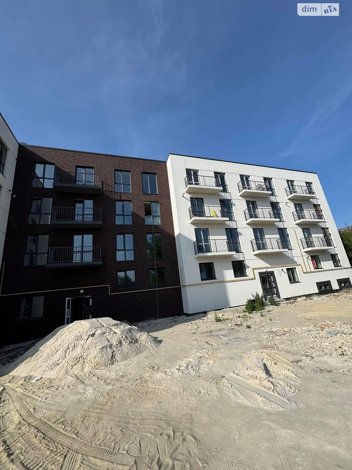 Продаж трикімнатної квартири в Тернополі, на вул. Стадникової Софії, район Оболоня фото 1 Продаж трикімнатної квартири в Тернополі, на вул. Стадникової Софії, район Оболоня фото 1