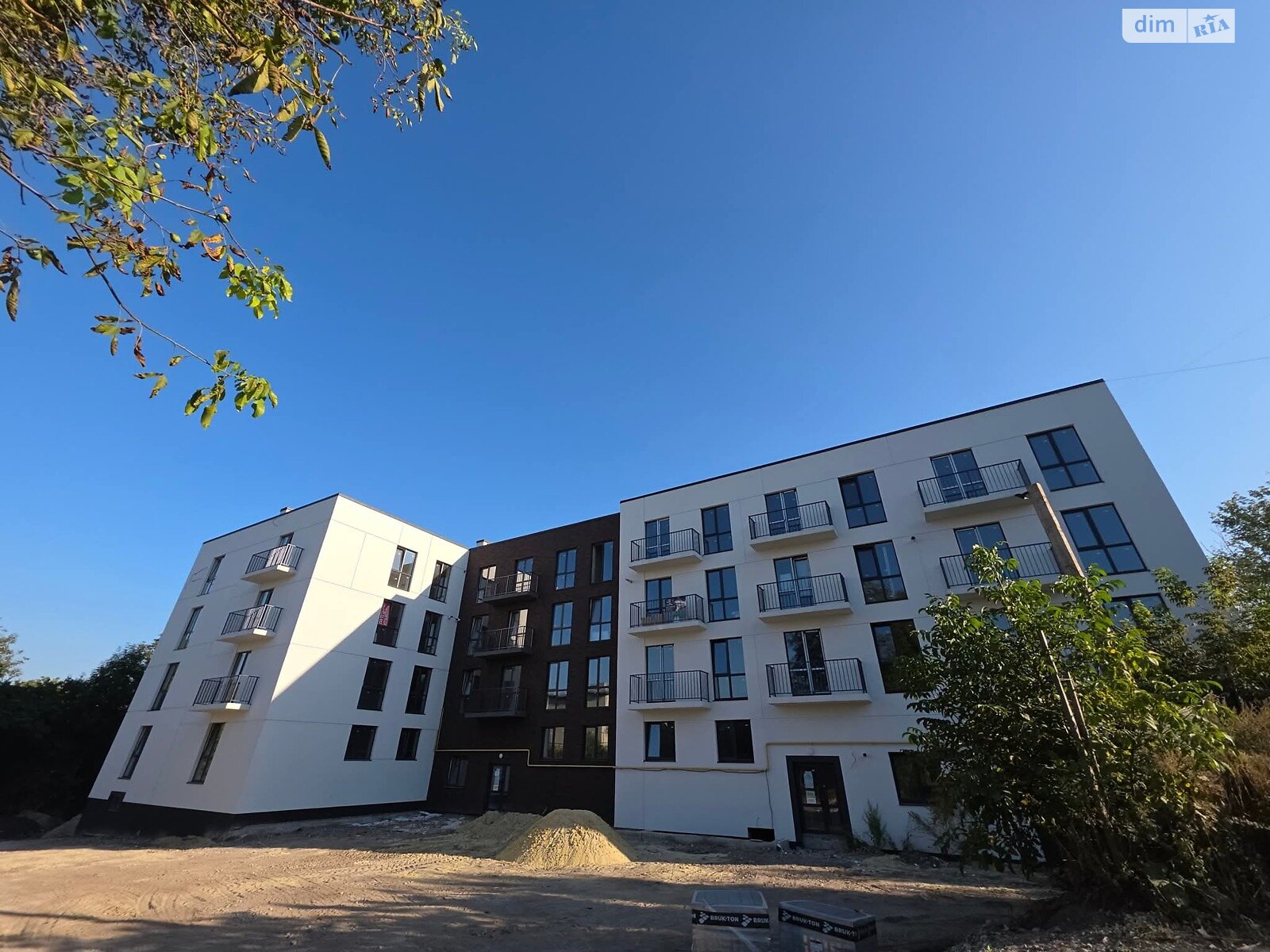 Продажа трехкомнатной квартиры в Тернополе, на ул. Стадниковой Софии 40, район Оболоня фото 1