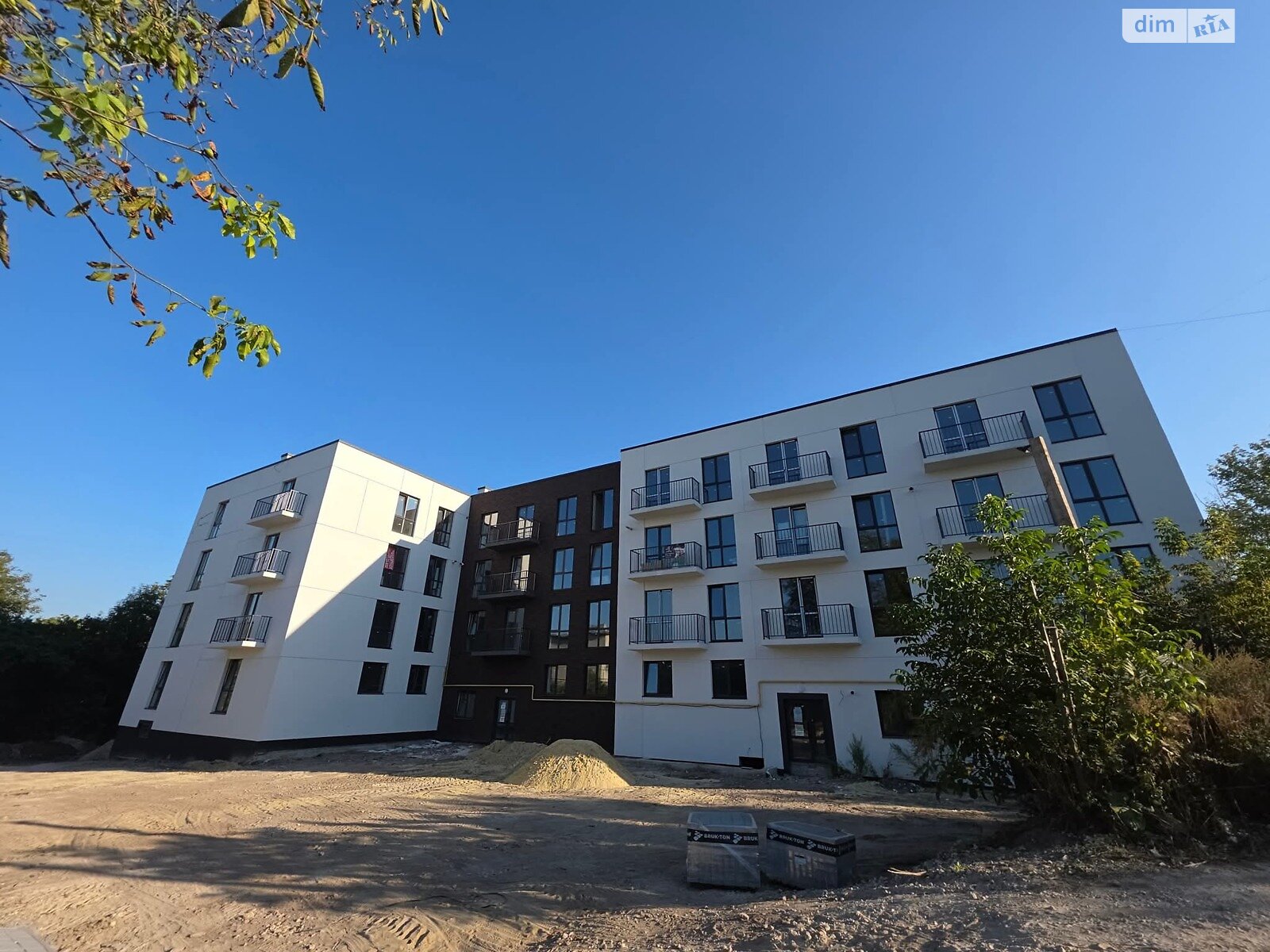 Продажа трехкомнатной квартиры в Тернополе, на ул. Стадниковой Софии 40, район Оболоня фото 1