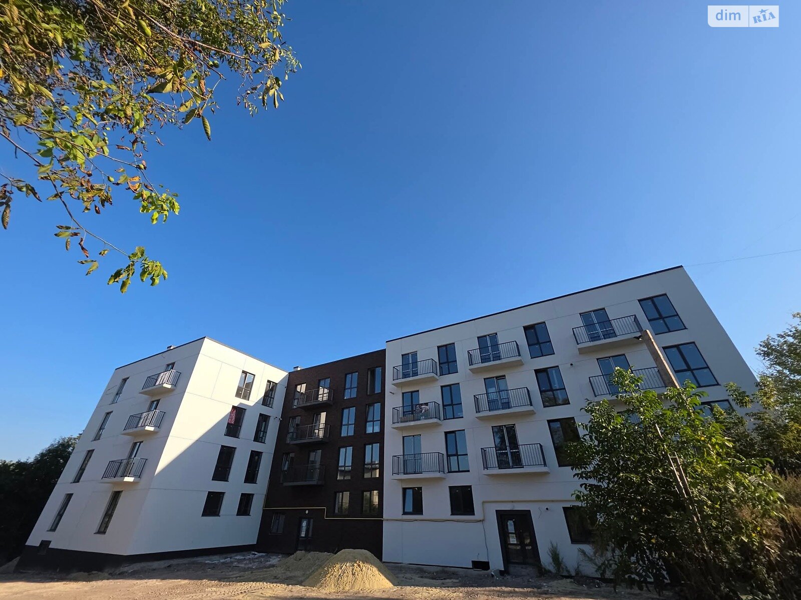 Продаж трикімнатної квартири в Тернополі, на вул. Стадникової Софії 40, район Оболоня фото 1 Продаж трикімнатної квартири в Тернополі, на вул. Стадникової Софії 40, район Оболоня фото 1