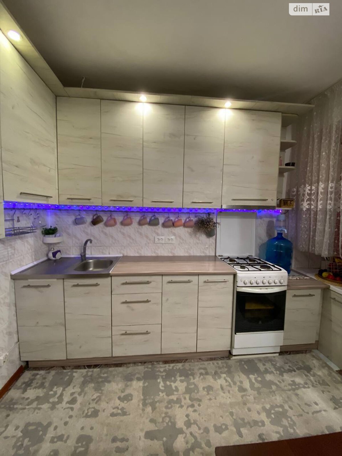 Продаж трикімнатної квартири в Тернополі, на вул. Івана Гавдиди, район Цукровий завод фото 1 Продаж трикімнатної квартири в Тернополі, на вул. Івана Гавдиди, район Цукровий завод фото 1