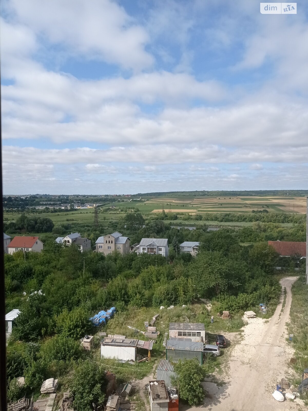 Продажа трехкомнатной квартиры в Тернополе, на ул. Микулинецкая 116Г, район Сахарный завод фото 1 Продажа трехкомнатной квартиры в Тернополе, на ул. Микулинецкая 116Г, район Сахарный завод фото 1