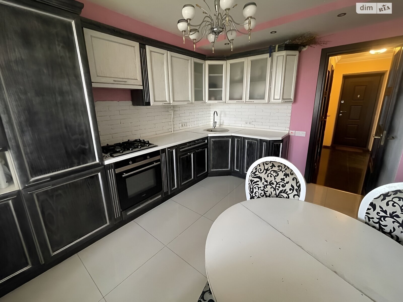 Продажа двухкомнатной квартиры в Тернополе, на ул. Микулинецкая 38А, район Сахарный завод фото 1 Продажа двухкомнатной квартиры в Тернополе, на ул. Микулинецкая 38А, район Сахарный завод фото 1