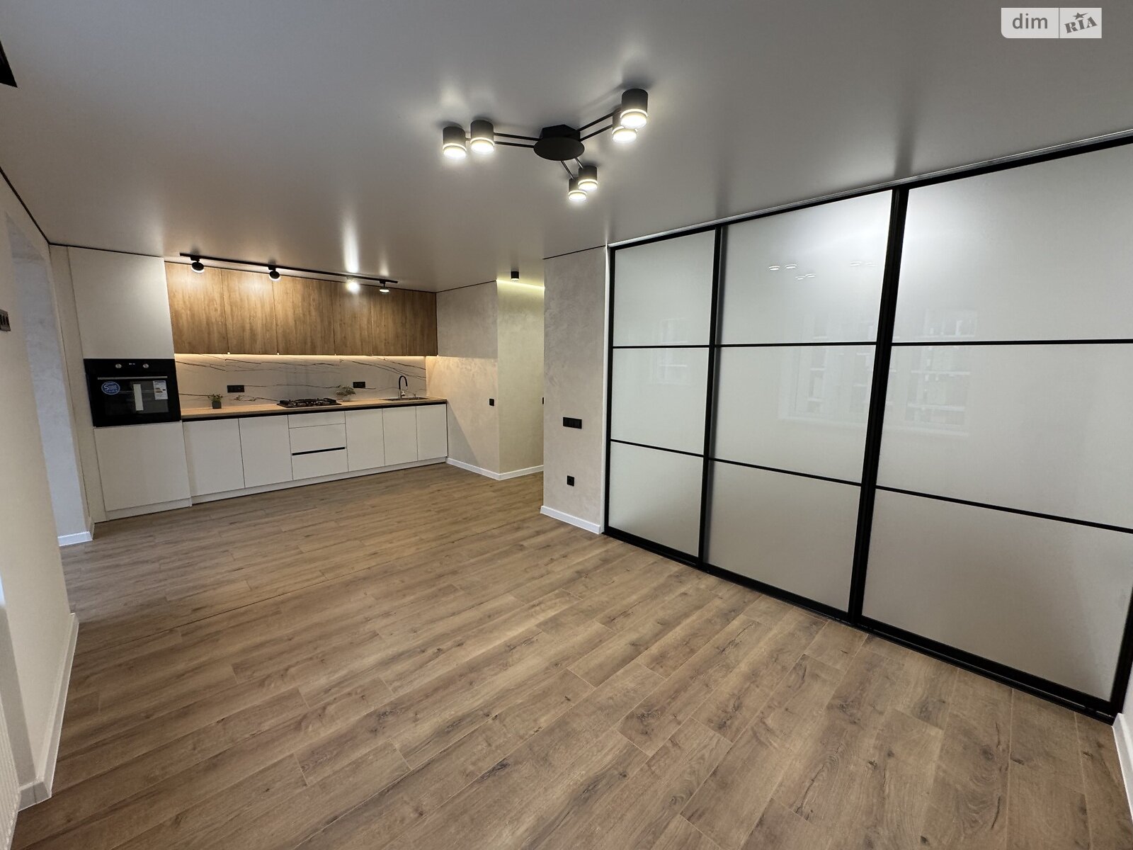 Продаж однокімнатної квартири в Тернополі, на вул. Іллєнка 3В, кв. 188, район Бам фото 1 Продаж однокімнатної квартири в Тернополі, на вул. Іллєнка 3В, кв. 188, район Бам фото 1