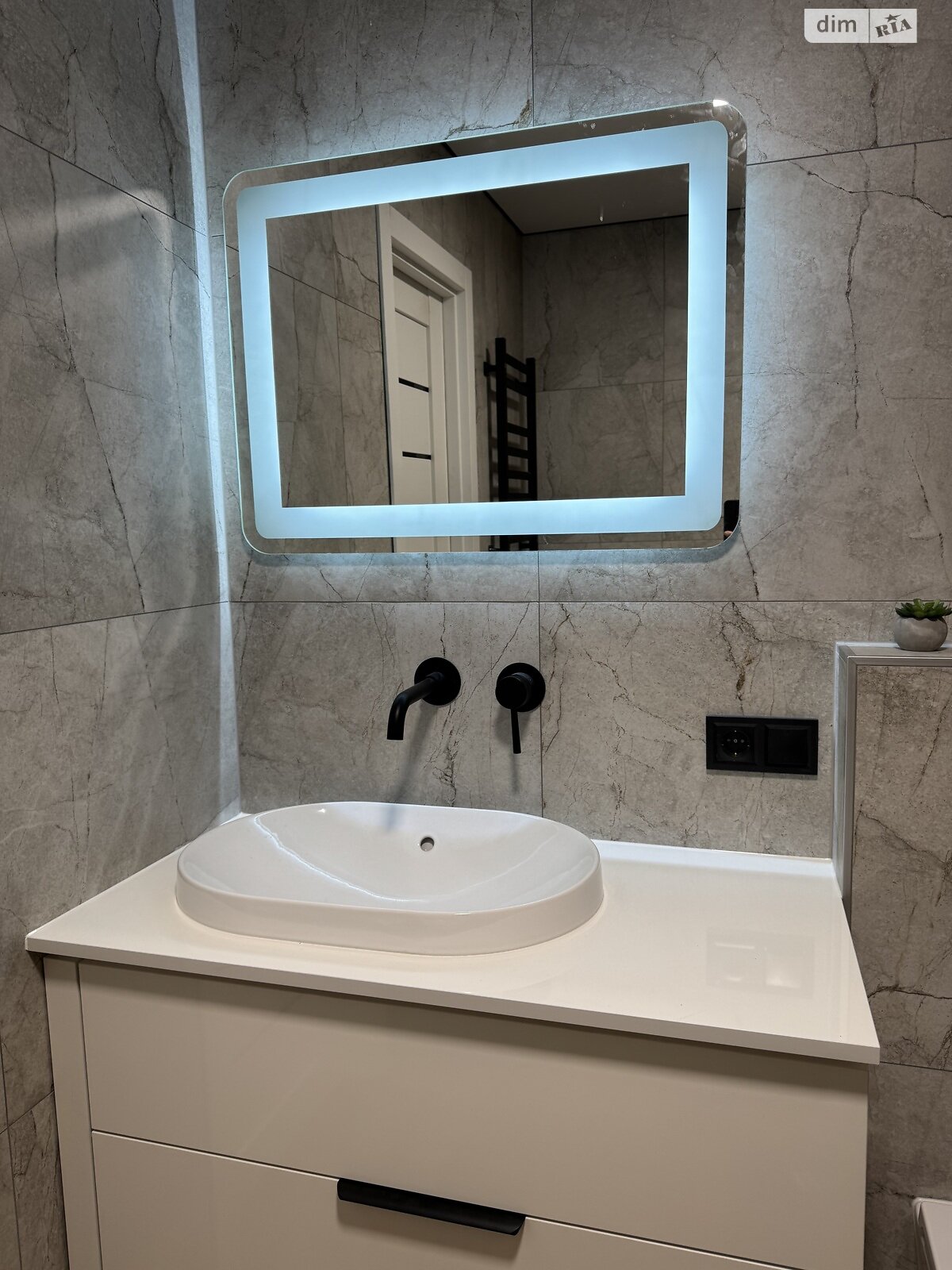 Продаж однокімнатної квартири в Тернополі, на вул. Іллєнка 3В, кв. 188, район Бам фото 1 Продаж однокімнатної квартири в Тернополі, на вул. Іллєнка 3В, кв. 188, район Бам фото 1